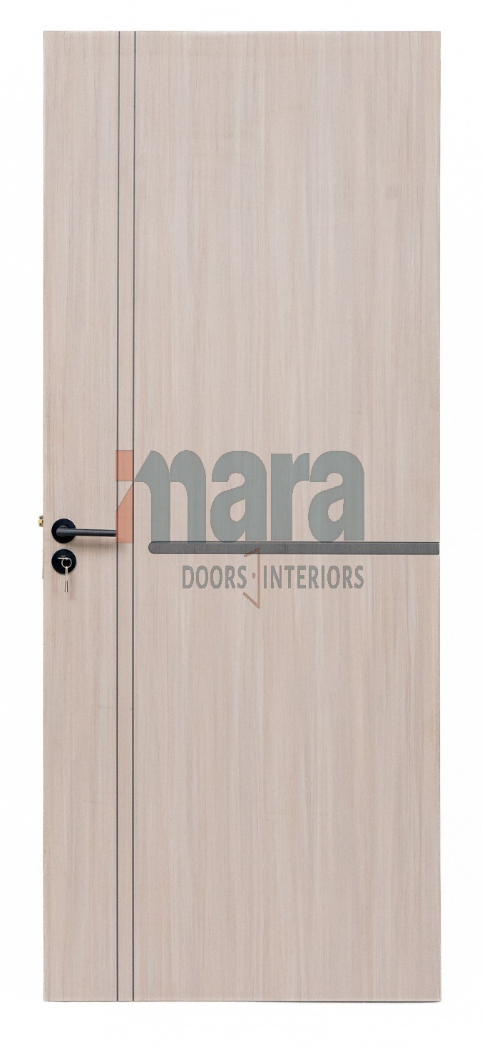 Phantom 3 — Cream Accent-Strip Interior Door